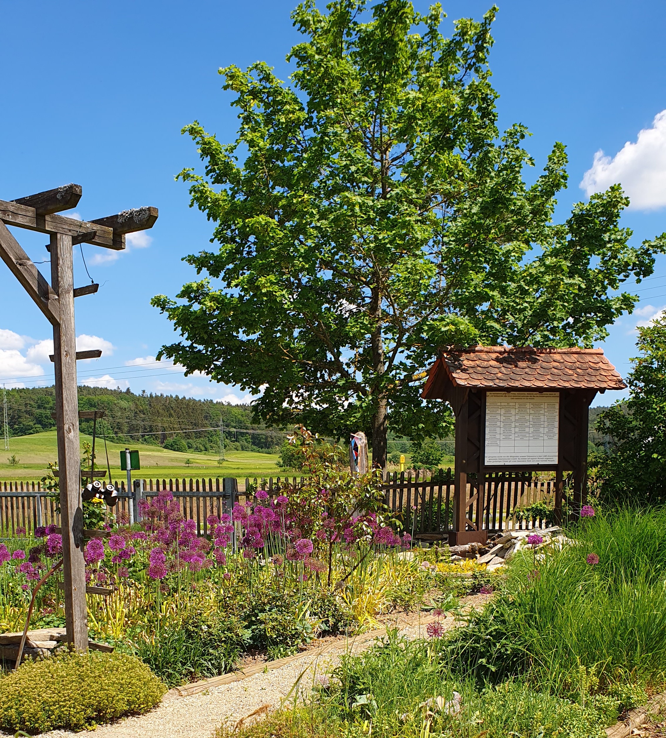 Der Kreislehrgarten in Ezelsdorf (Gemeinde Burgthann) zeigt wie naturnahe Gartengestaltung aussieht.